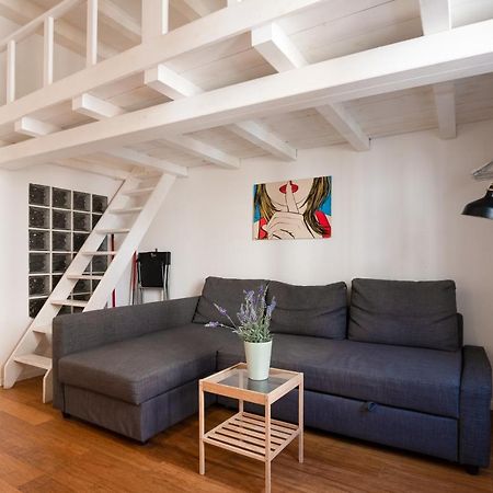 Cozy Apartment Near Navigli Milano Exteriör bild
