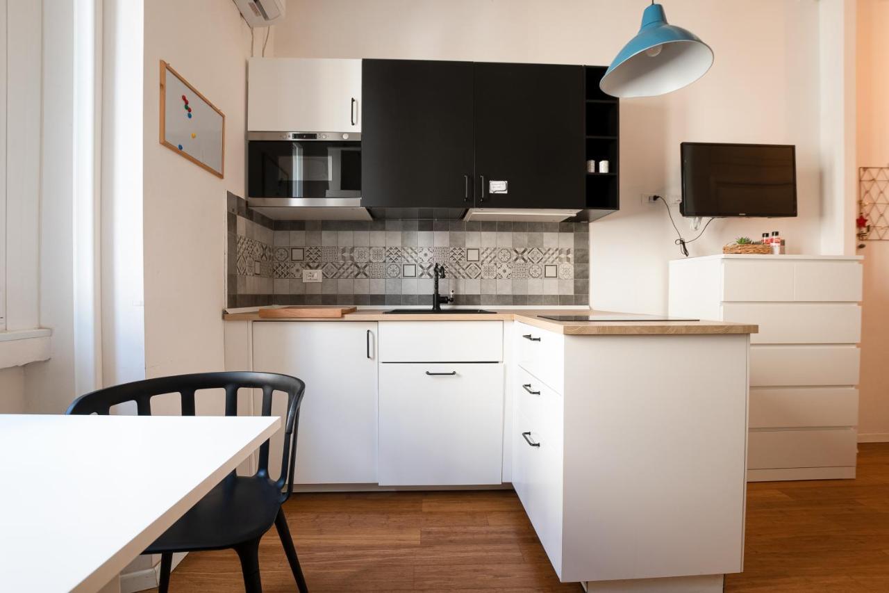 Cozy Apartment Near Navigli Milano Exteriör bild