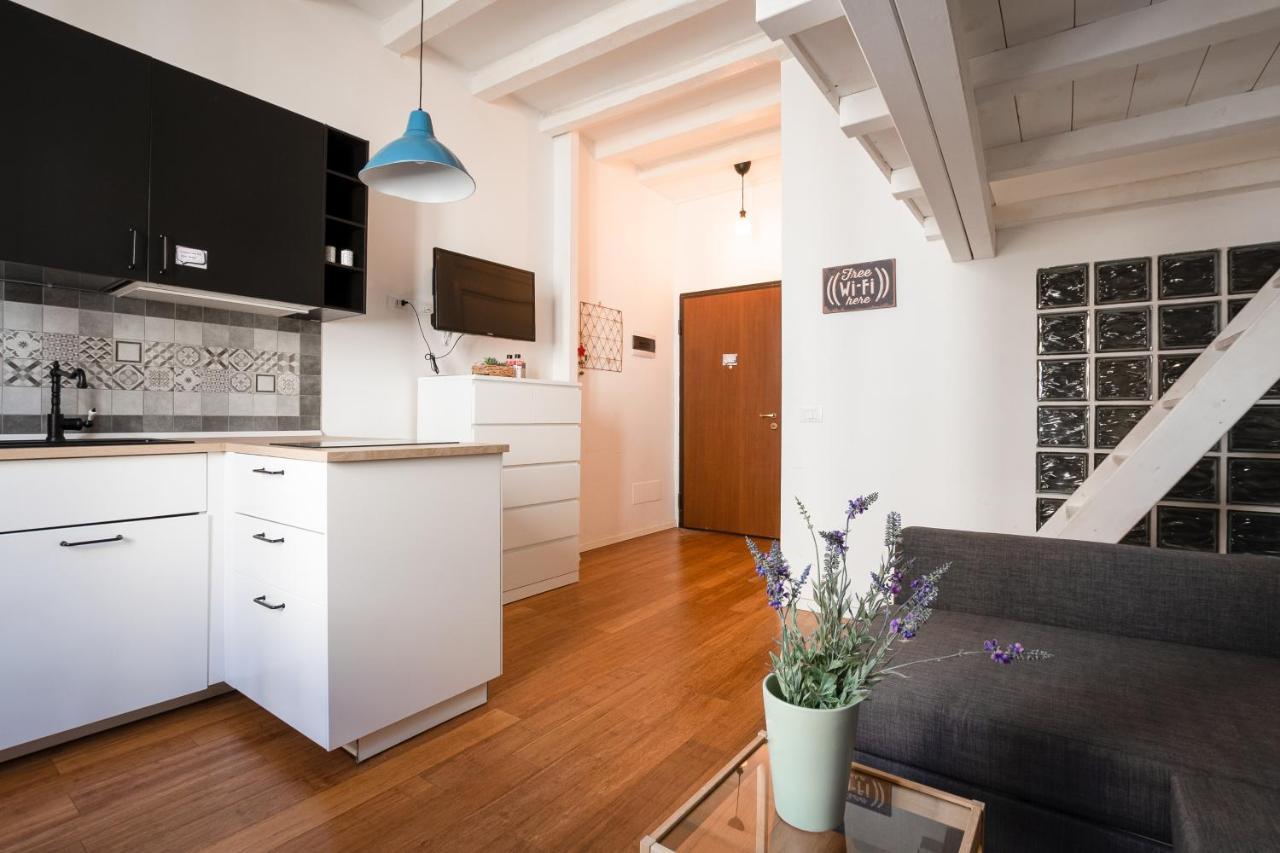 Cozy Apartment Near Navigli Milano Exteriör bild