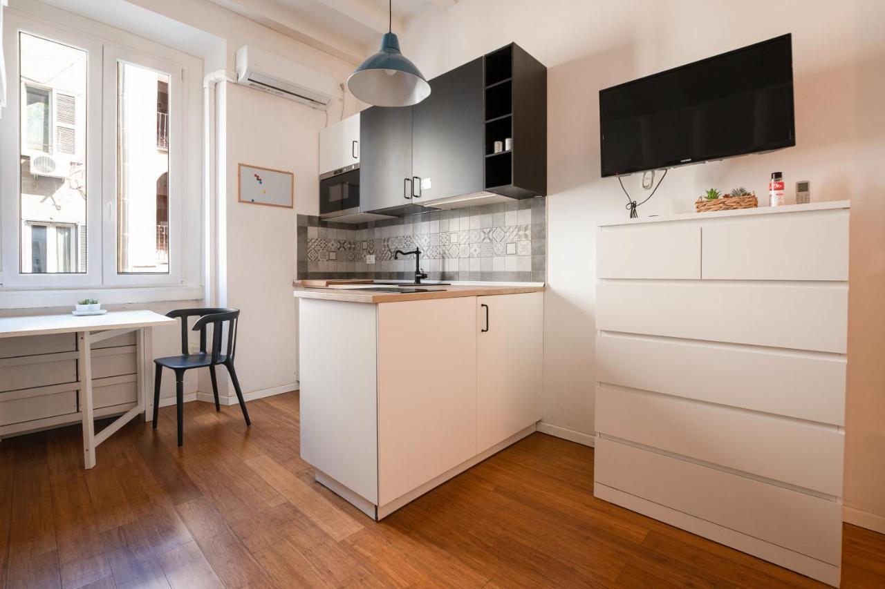 Cozy Apartment Near Navigli Milano Exteriör bild